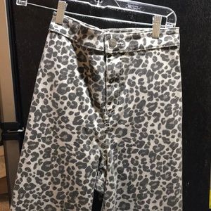 Brand new Size 26 modern Skinny Jeans